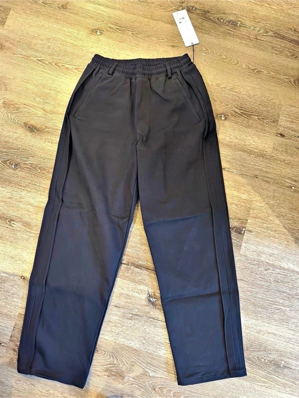 Alo Yoga Edition Sueded Straight Leg Pant Sueded Straight Leg Pants in Black